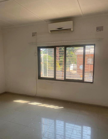 2-bedroom-flat-for-rent-in-kabulonga-big-5