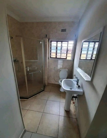 3-bedroom-flat-for-rent-in-kabulonga-big-3