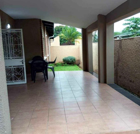 3-bedroom-flat-for-rent-in-kabulonga-big-7