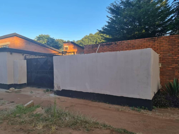 3-bedroom-flat-for-sale-in-kabulonga-big-2