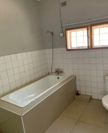 neat-and-modern-3-bedroom-house-for-rent-in-olympia-big-8