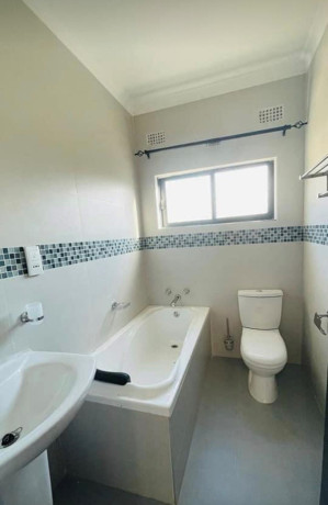 3-bedroom-flats-for-rent-in-olympia-big-3