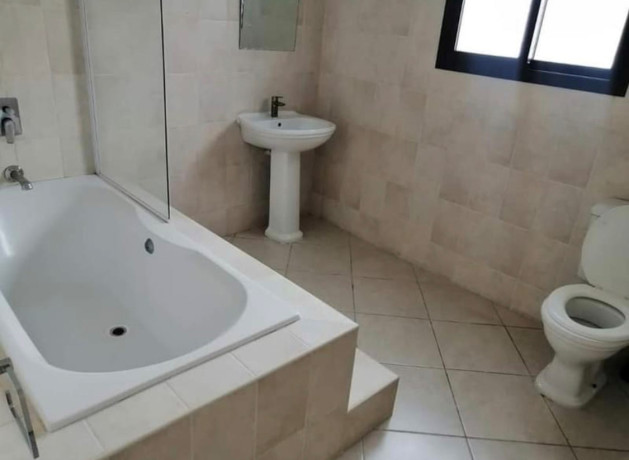 3-bedroom-flat-for-rent-in-olympia-big-2