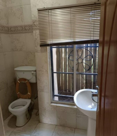 2-bedroom-house-for-rent-in-makeni-big-3