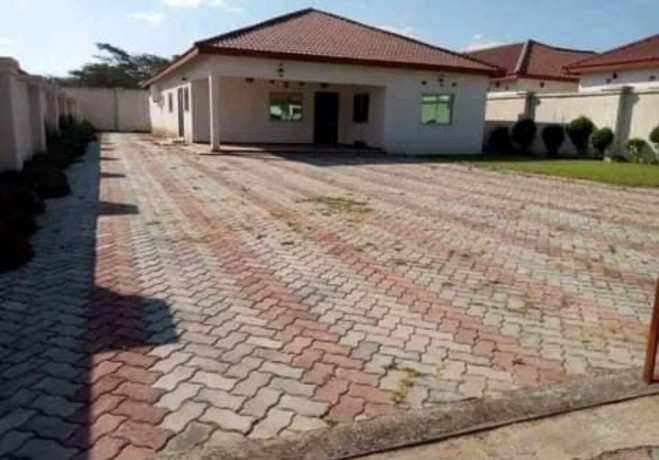 4-bedroom-flats-for-rent-in-makeni-big-7