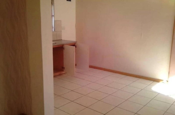 bedsitter-for-rent-in-roma-big-3