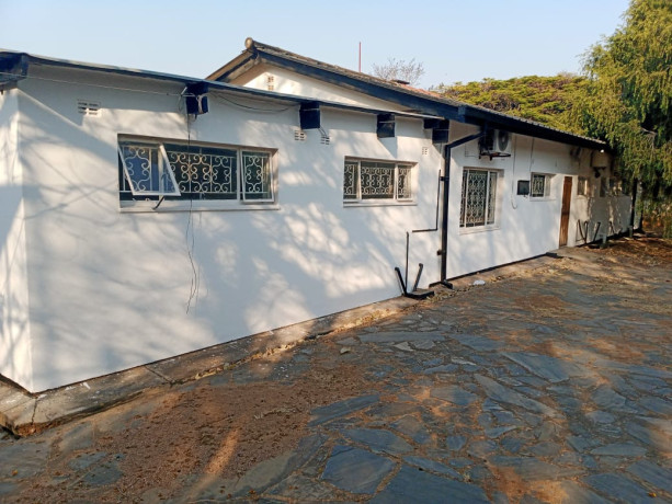 3-bedroom-house-for-rent-in-roma-big-1