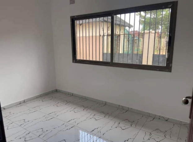 2-bedroom-flat-for-rent-in-roma-big-5