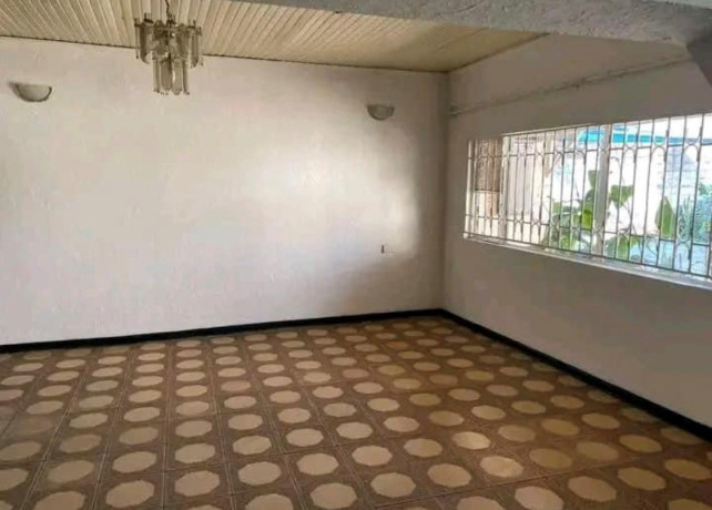 5-bedroom-house-for-rent-in-roma-big-2