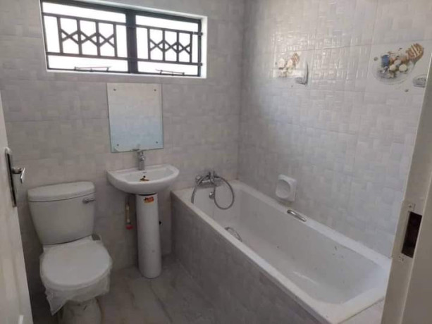 2-bedroom-flat-for-rent-in-chalala-big-6