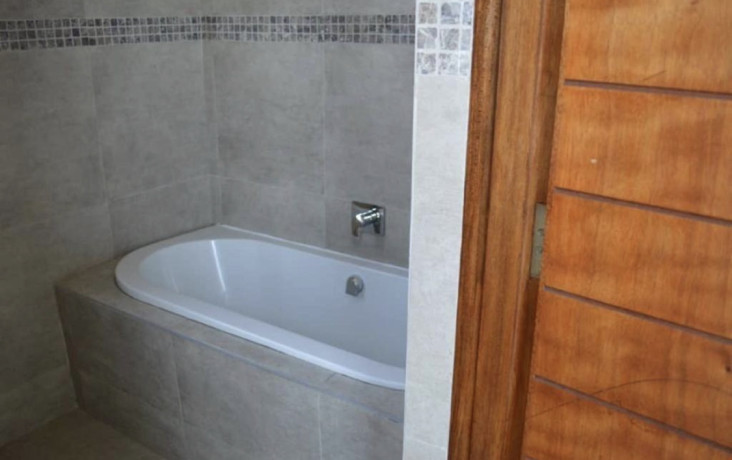 spacious-3-bedroom-house-for-sale-in-makeni-big-6