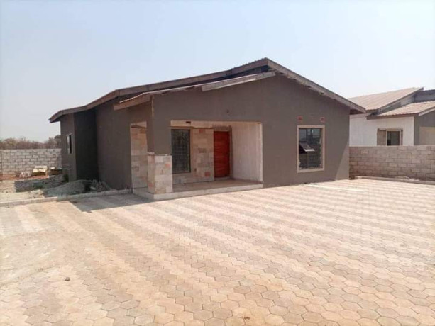 3-bedroom-house-for-sale-in-new-kasama-big-2