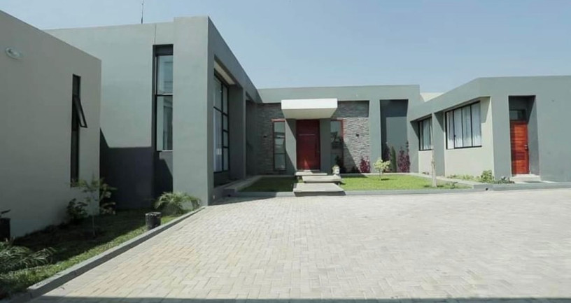 4-bedroom-house-for-sale-in-new-kasama-big-1