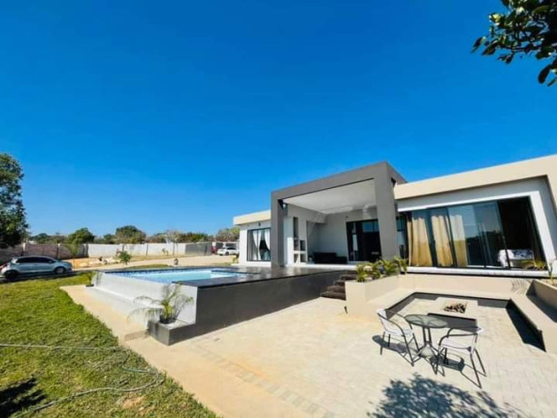 4-bedroom-house-for-sale-in-state-lodge-big-9