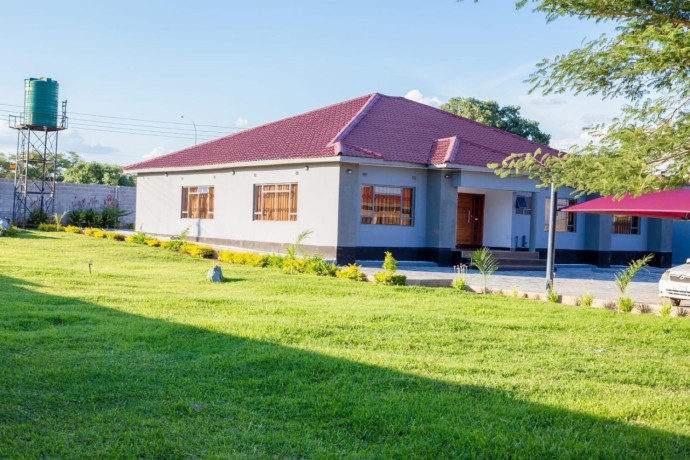 4-bedroom-house-for-rent-in-new-kasama-big-0