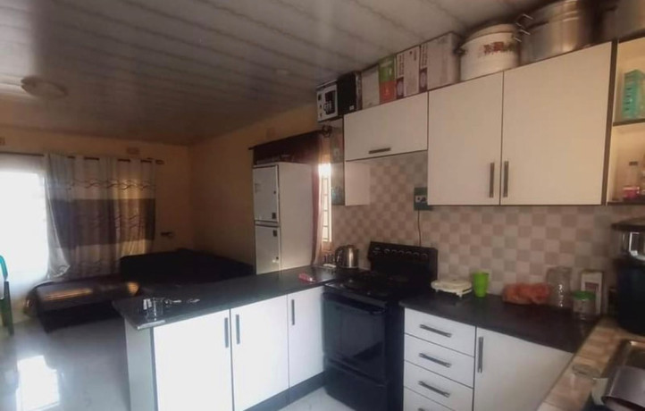 2-bedroom-flat-for-rent-in-meanwood-kwamwena-big-2