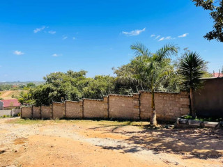 spacious-plot-for-sale-in-foxdale