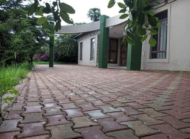 3-bedroom-house-for-rent-in-6-miles-big-0