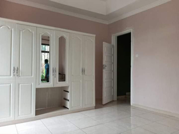 3-bedroom-house-for-rent-in-6-miles-big-3