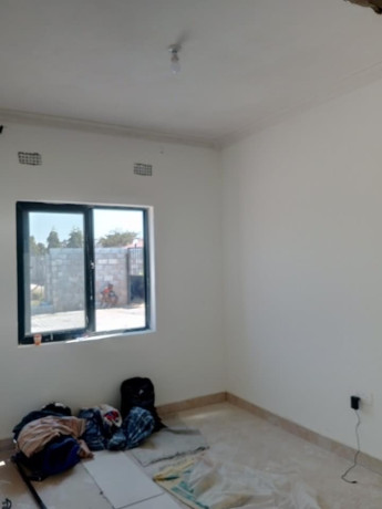 1-bedroom-flat-for-rent-in-15-miles-big-4