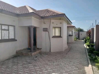 3-bedroom-house-for-rent-in-meanwood-ndeke