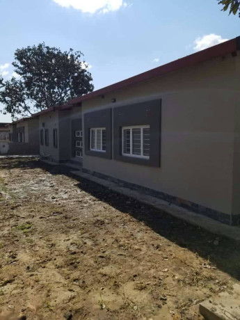 beautiful-3-bedroom-flat-for-rent-in-meanwood-ndeke-big-5