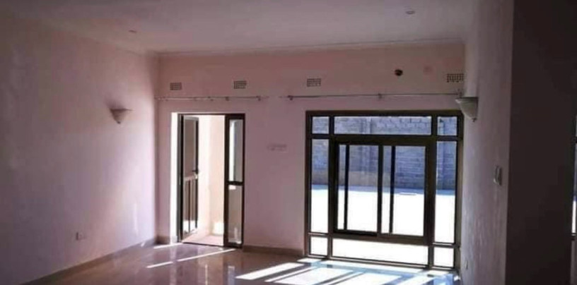 3-bedroom-flats-for-rent-in-meanwood-ndeke-big-3