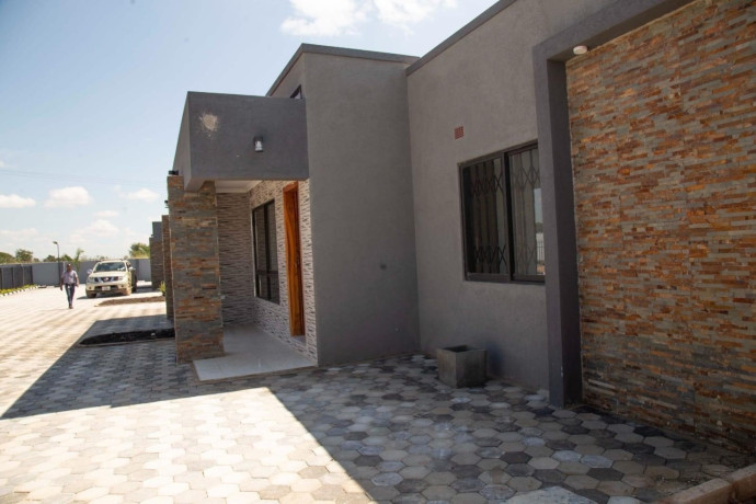 2-bedroom-flat-for-rent-in-meanwood-ndeke-big-8