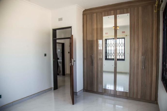 2-bedroom-flats-for-rent-in-meanwood-ndeke-big-4