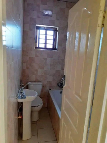 2-bedroom-flat-for-rent-in-meanwood-ndeke-big-4
