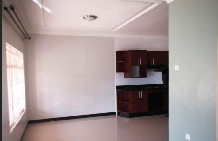 3-bedroom-flat-for-rent-in-libala-south-big-5