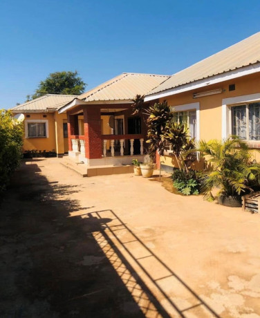 3-bedroom-house-for-sale-in-libala-south-big-4