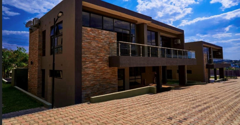 5-bedroom-apartment-for-rent-in-foxdale-big-5