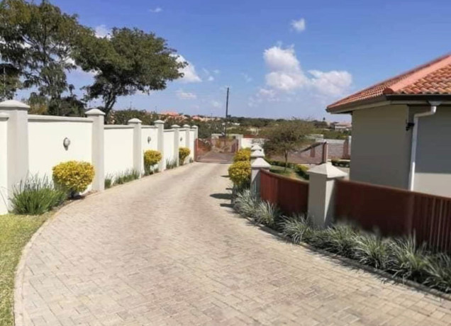 2-bedroom-apartment-for-rent-in-roma-park-big-6