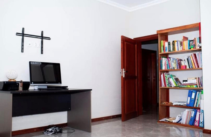 3-bedroom-house-for-rent-in-roma-big-8