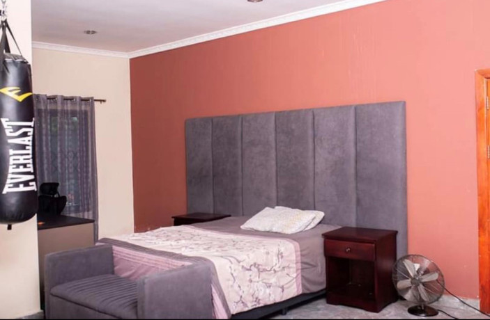 3-bedroom-house-for-rent-in-roma-big-6