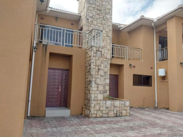 3-bedroom-apartment-for-rent-in-roma-big-0