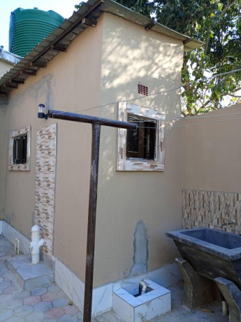 bedsitter-for-rent-in-ibex-hill-big-0