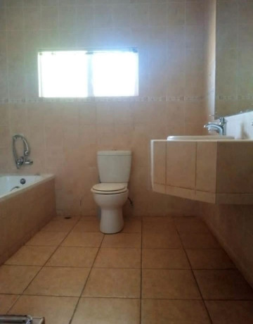 3-bedroom-house-for-rent-in-lilayi-big-8