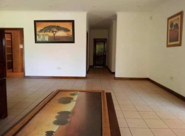 3-bedroom-house-for-rent-in-lilayi-big-2