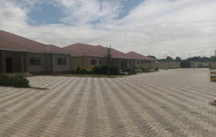 3-bedroom-house-for-rent-in-makeni-big-2