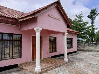 2-bedroom-flats-for-sale-in-meanwood-chamba-valley