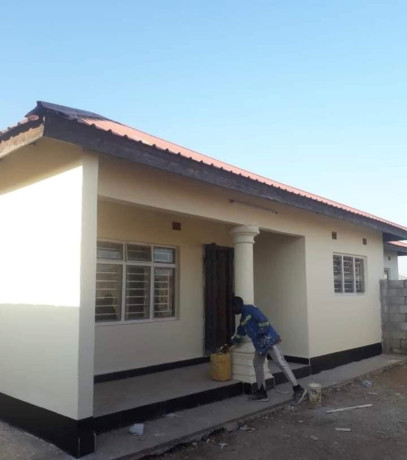 2-bedroom-flat-for-rent-in-meanwood-chamba-valley-big-1