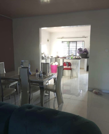 2-bedroom-flats-for-sale-in-meanwood-big-2