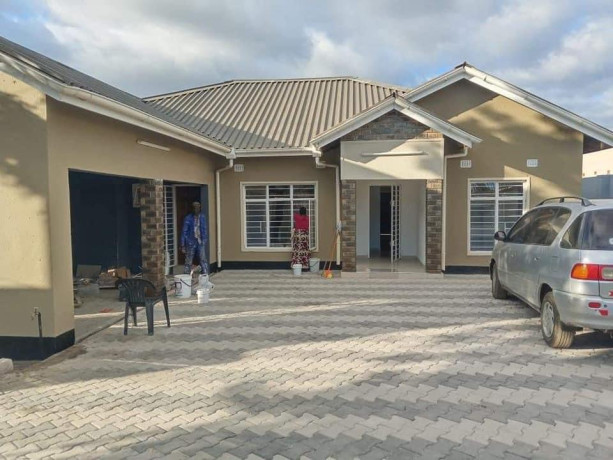 3-bedroom-house-for-sale-in-chamba-valley-big-3