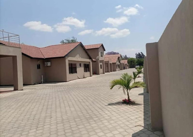 3-bedroom-flat-for-rent-in-roma-big-1