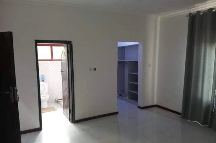 3-bedroom-flats-for-rent-in-new-kasama-big-2