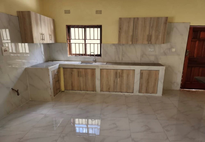 2-bedroom-flat-for-rent-in-woodlands-big-5