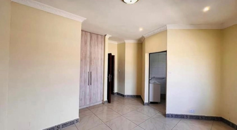 4-bedroom-house-for-rent-in-salama-park-big-5