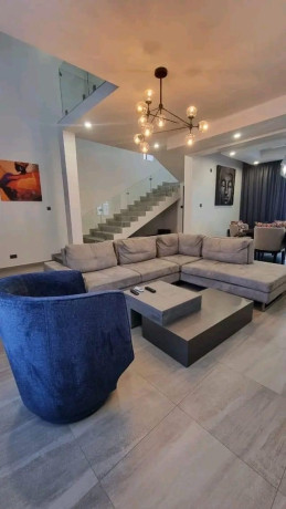 beautiful-and-modern-3-bedroom-apartments-in-longacres-big-3